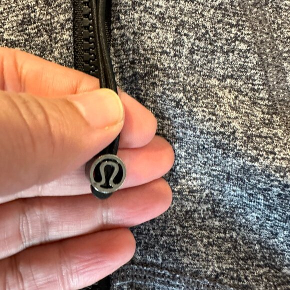 Lululemon Women’s Define performance jacket - Picture 13 of 16
